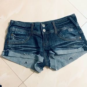 Dollhouse denim Jean cuffed shorts size 4